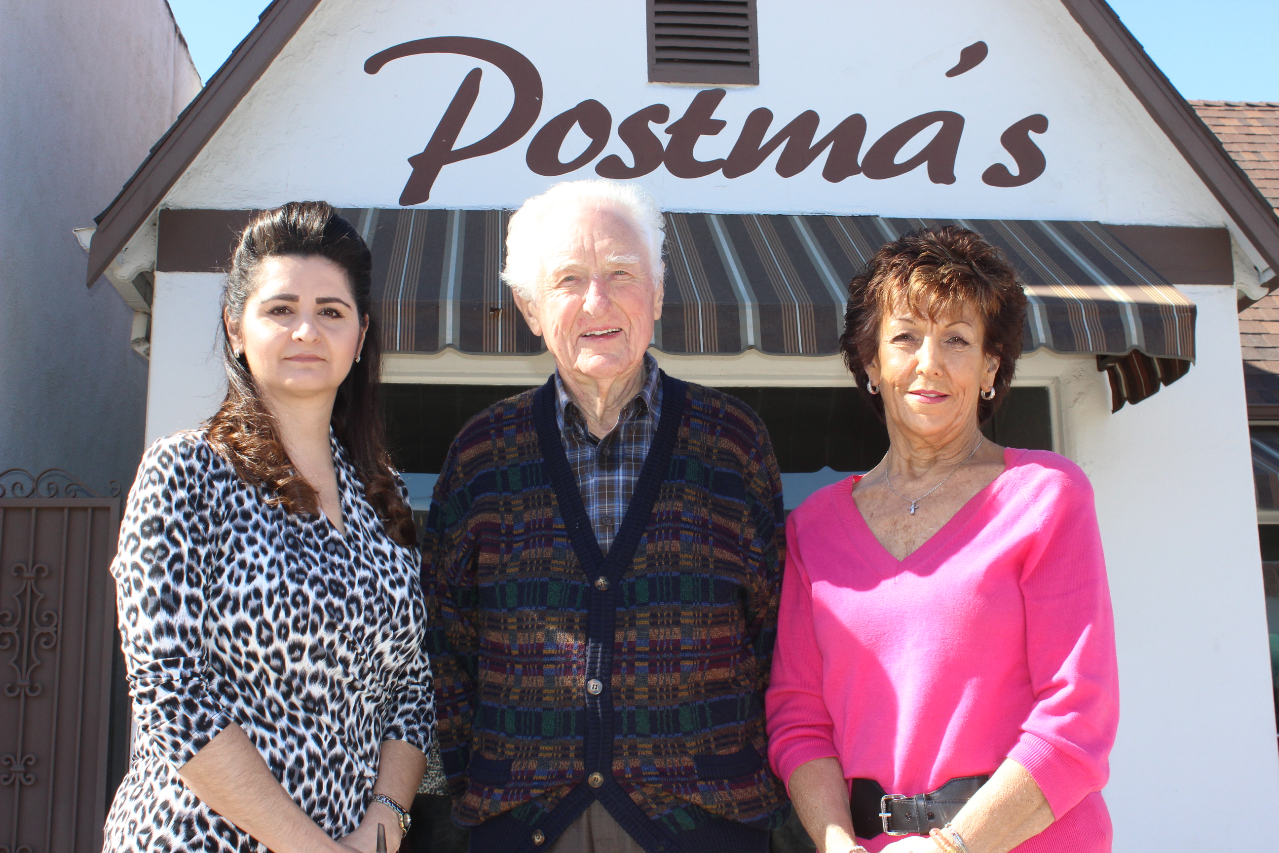 Bill Postma in the center